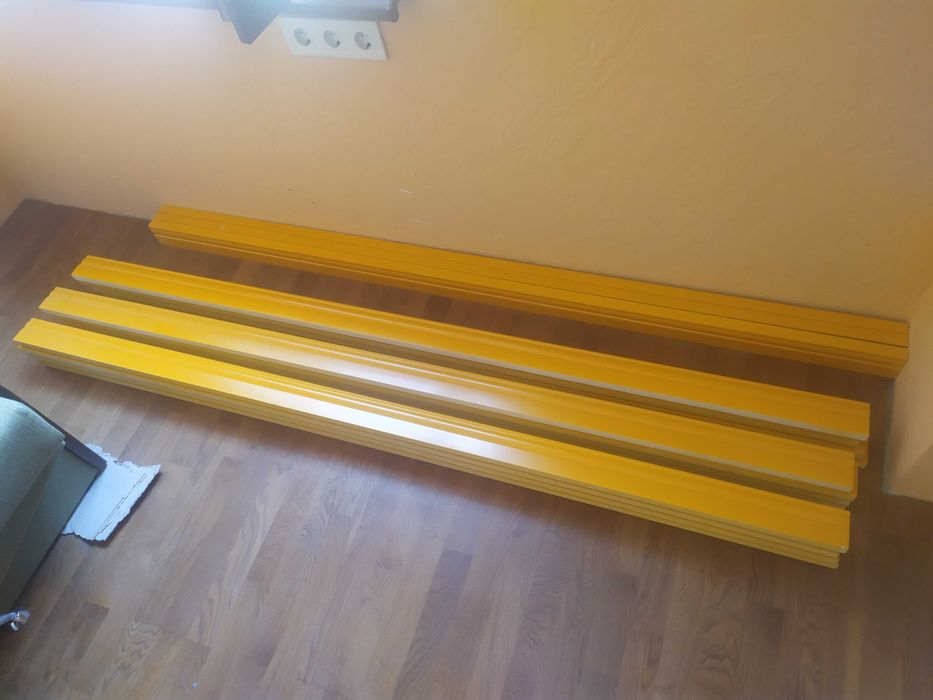 Плинтус МДФ крашеный 8x3 см (31 м)