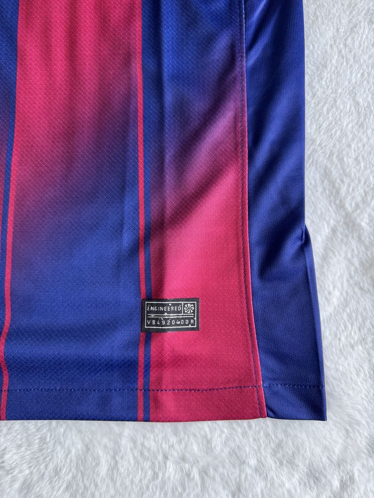 Camisola FC Barcelona 2025/26 - NOVA com Etiquetas - Tamanho M
