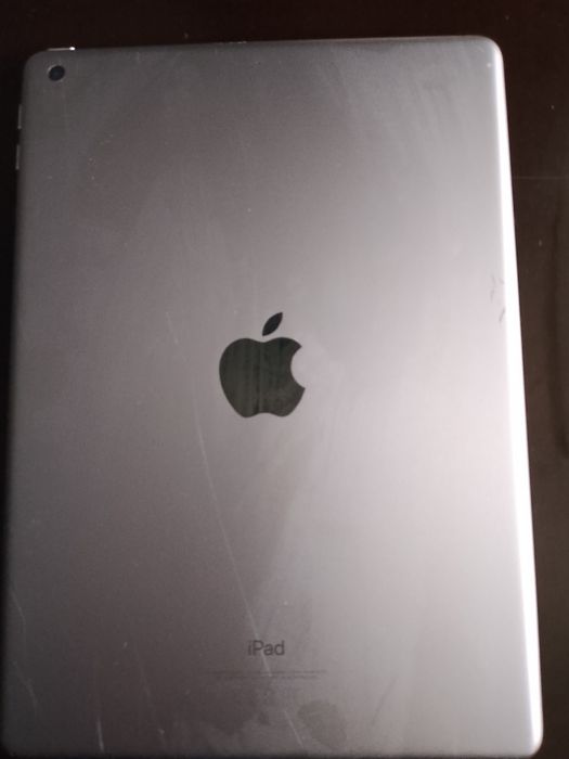 Планшет Apple iPad 6