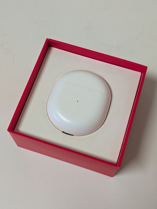 OnePlus Buds - white