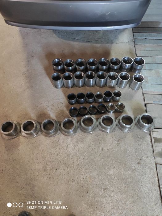 Втулки до екскаватора 100/115/130. 110/125/123 .100/130/76. 80/90/80