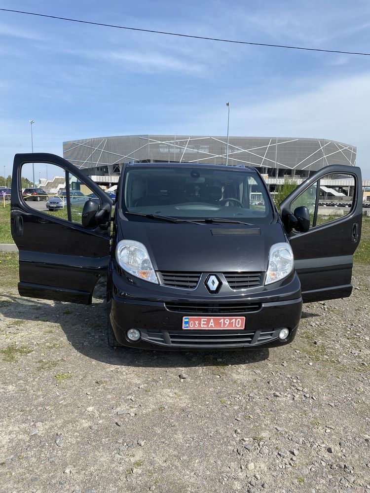 Renault Trafic 2.0 шкіра. Клімат