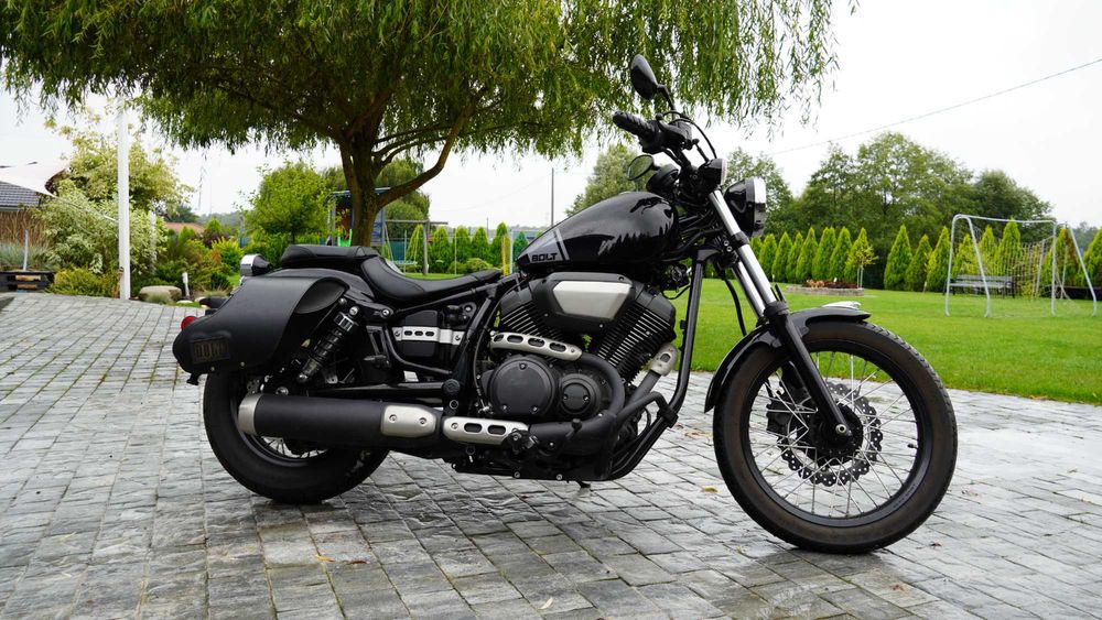 Yamaha Bolt 950 4 tys. przebiegu JAK NOWY