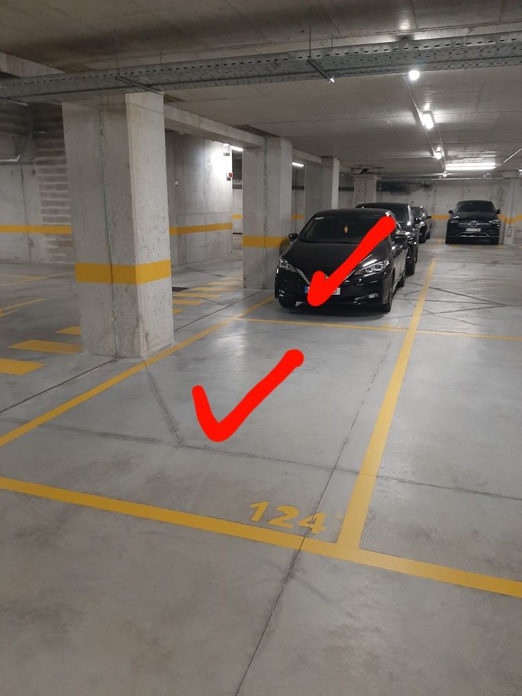 Dois lugares de garagem