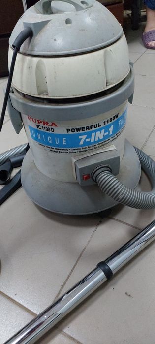 Продам итальянский  очень мощный хороший пылесос