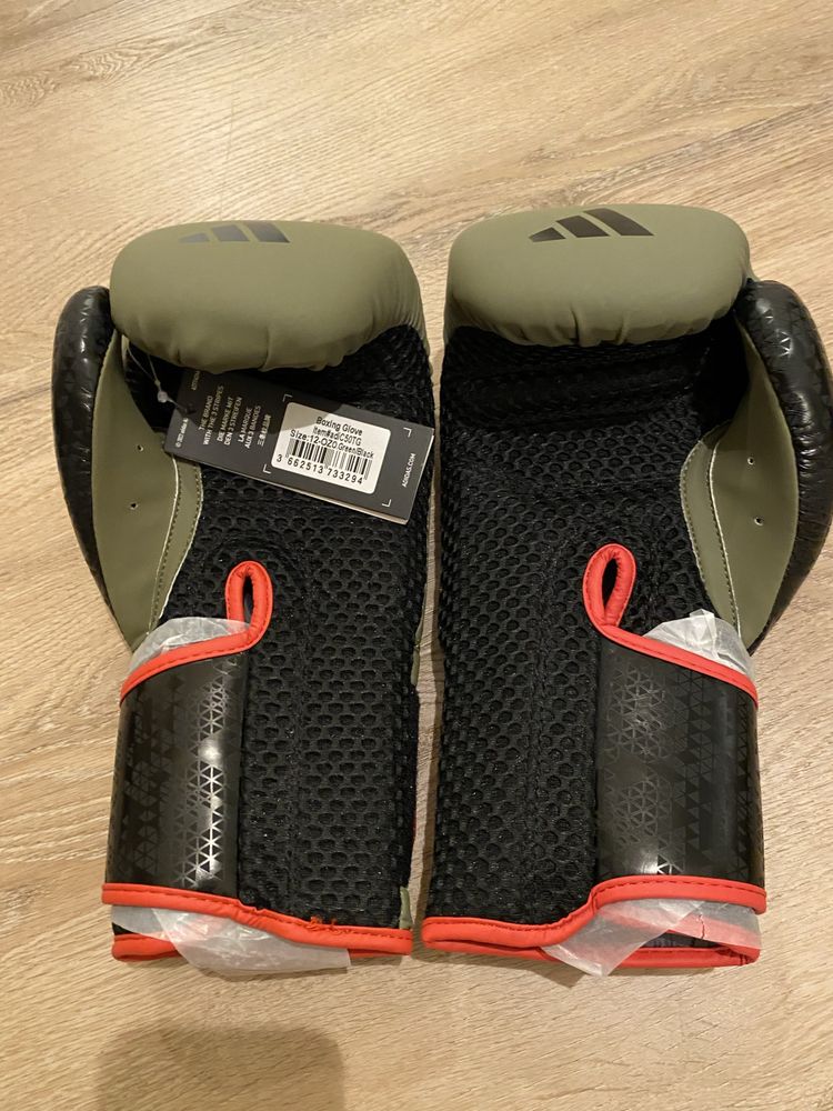 Боксерські рукавиці adidas