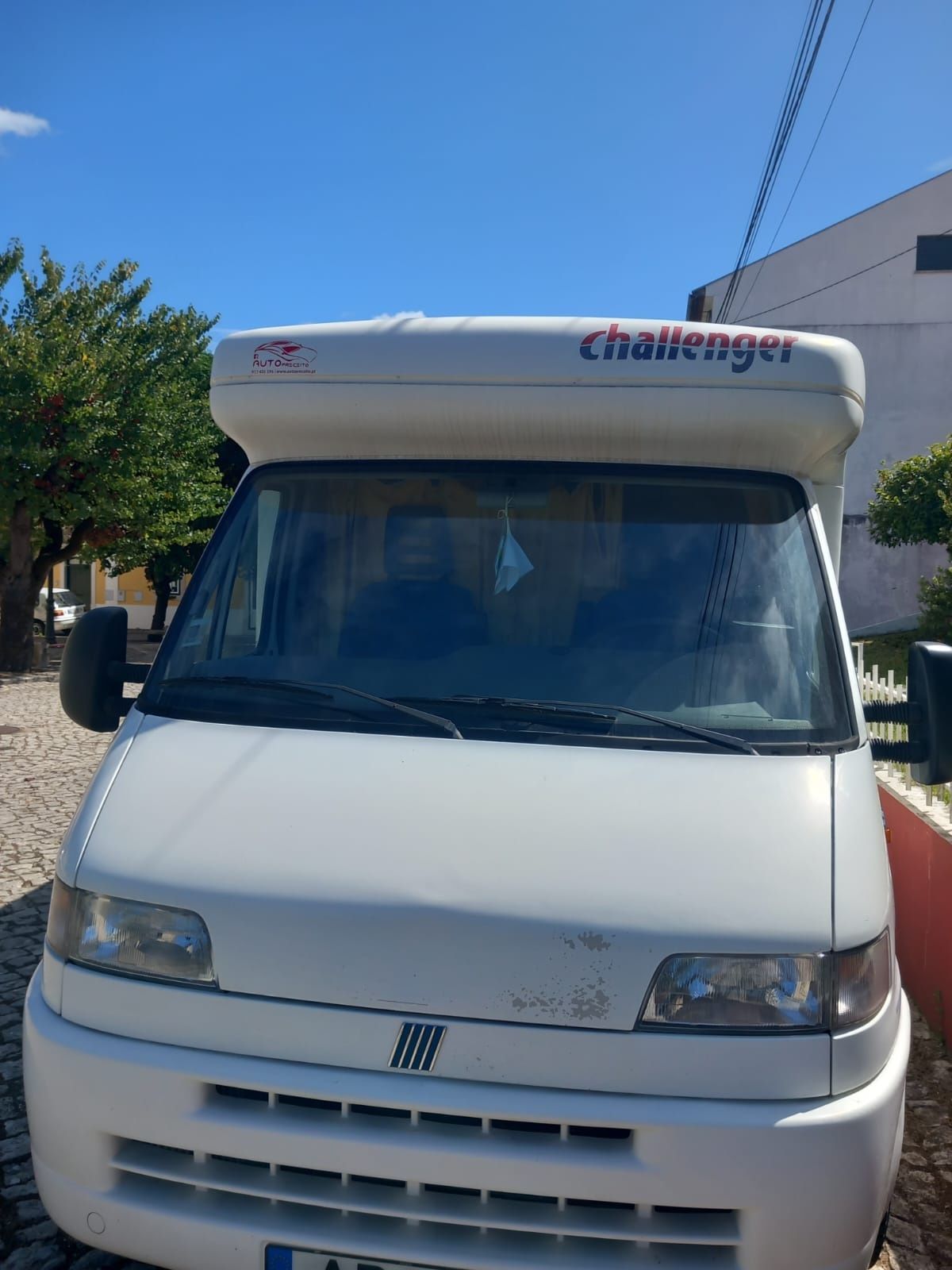 Vendo autocaravana para 4 pessoas