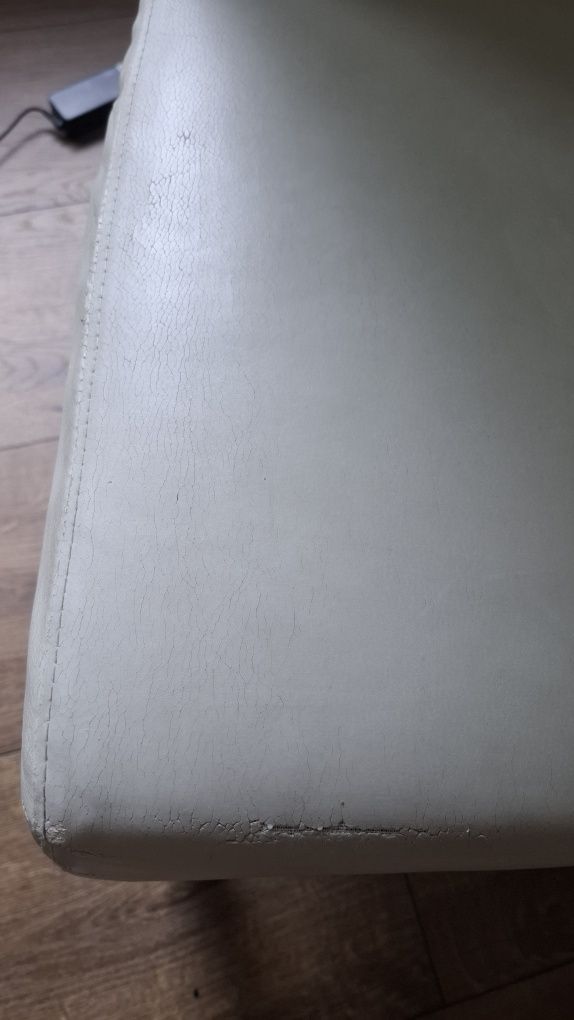 Stół i 8 krzeseł