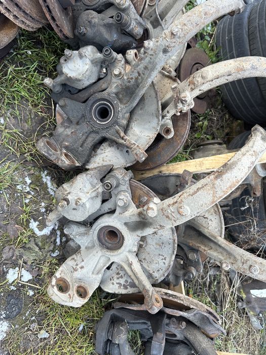 Поворотний кулак цапфа ступиця передня супорт взборі Mazda 6 GG 02-07