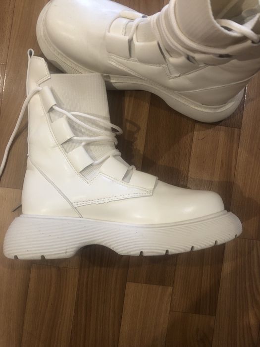 Ботинки осенние шнуровка