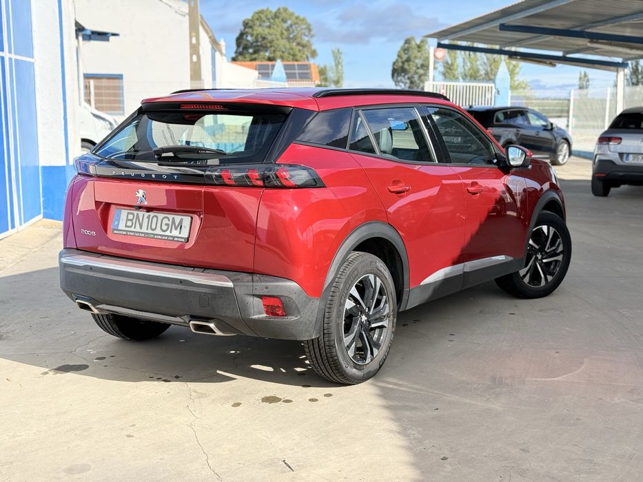 Peugeot 2008 - 1.2 puretech 130