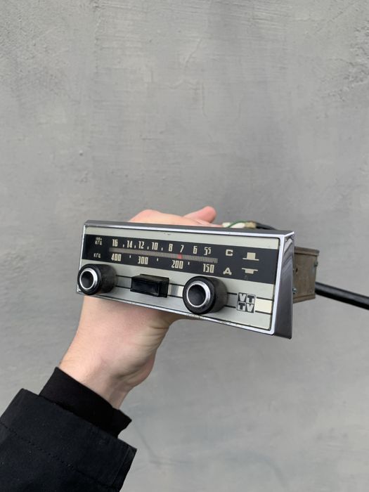 Продам радіоприймач в торпедо Videoton ваз 2101-2102 оригінал ссср