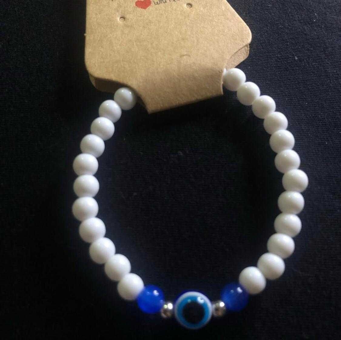 pulseiras variadas