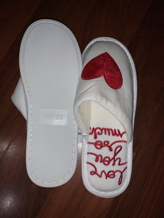 домашні капці з сердечком