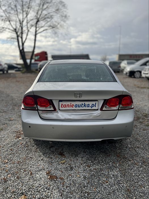 Honda Civic 4DR 1.8 Benzyna 140KM 2009r