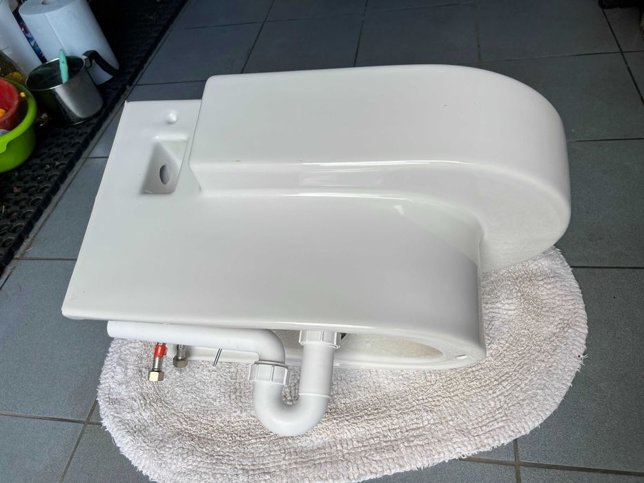 Bidet podwieszany ROCA HAPPENING biały