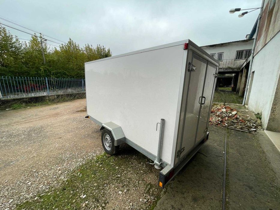 Atrelado - Reboque 750kg