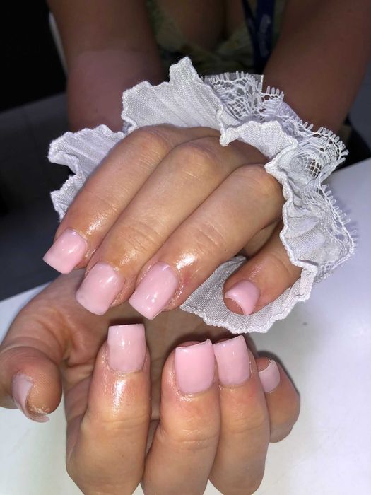 Modelo alongamento unhas