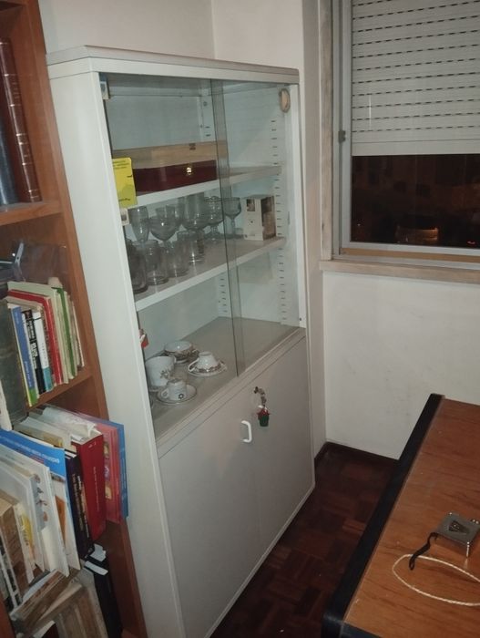 Armário de escritório ou sala