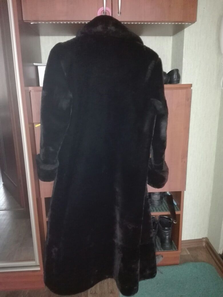Продам шубу мутон