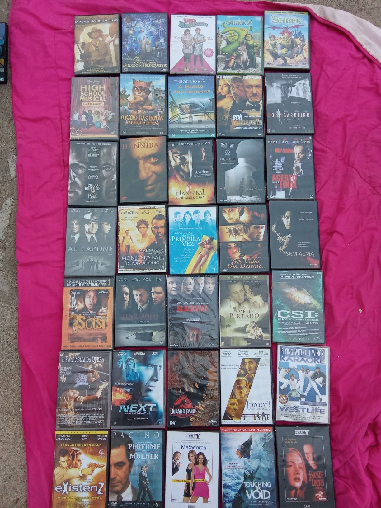 35 DVDs incluindo existenz