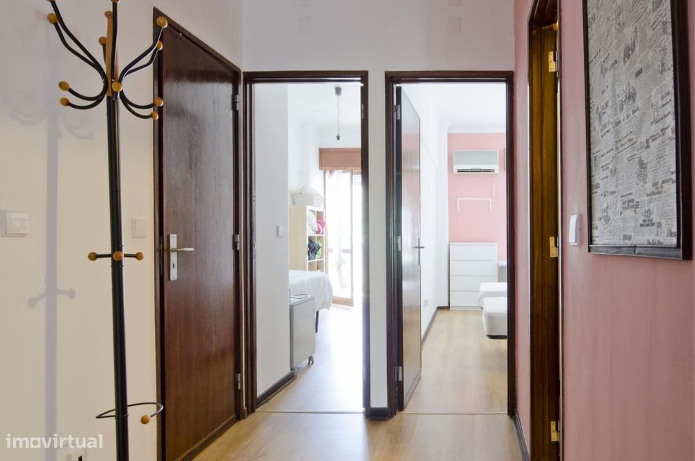 Quarto - localizado em Sete Rios Lisbon