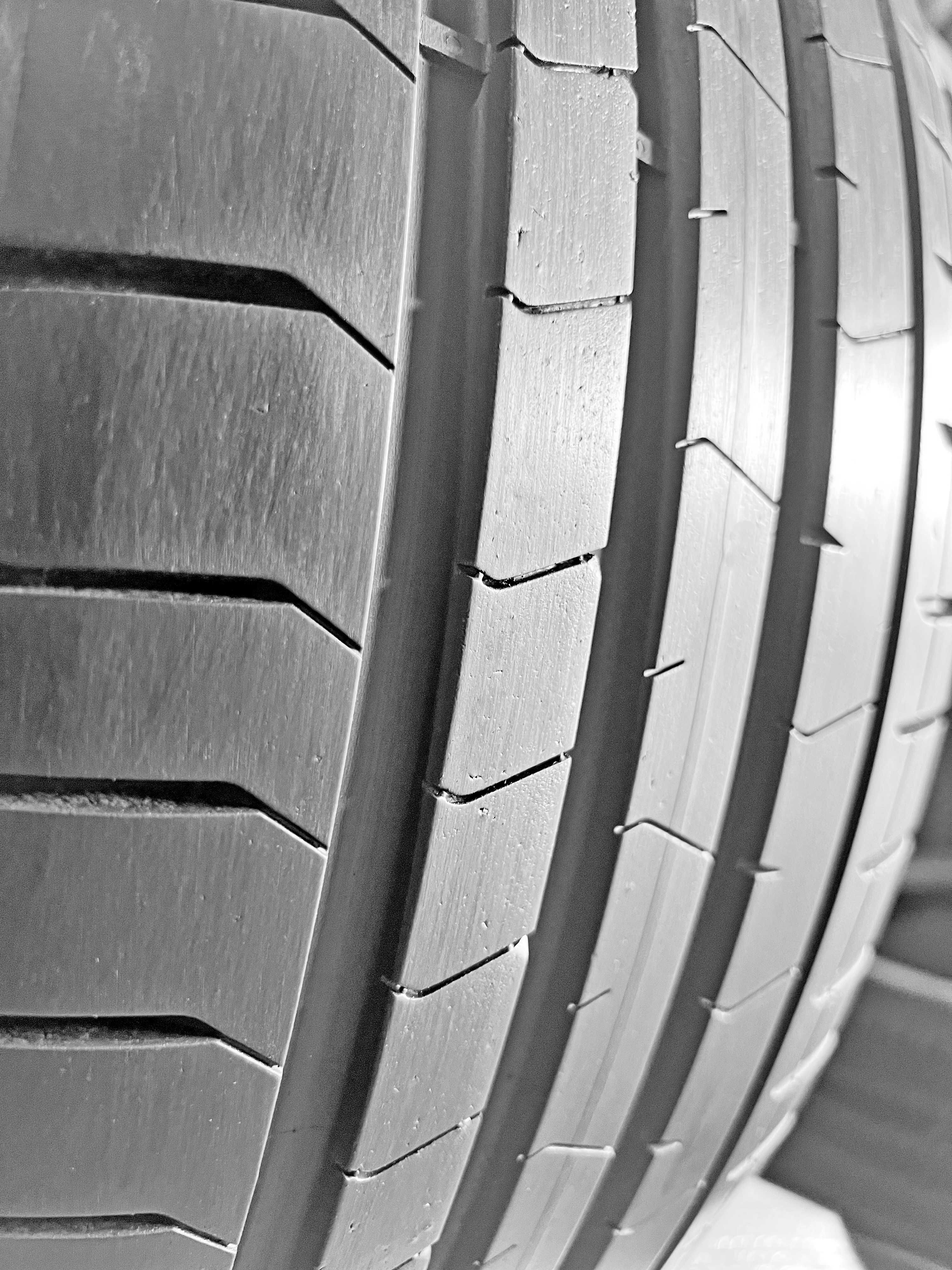 Шини Б/в 235.50.19 комплект Pirelli