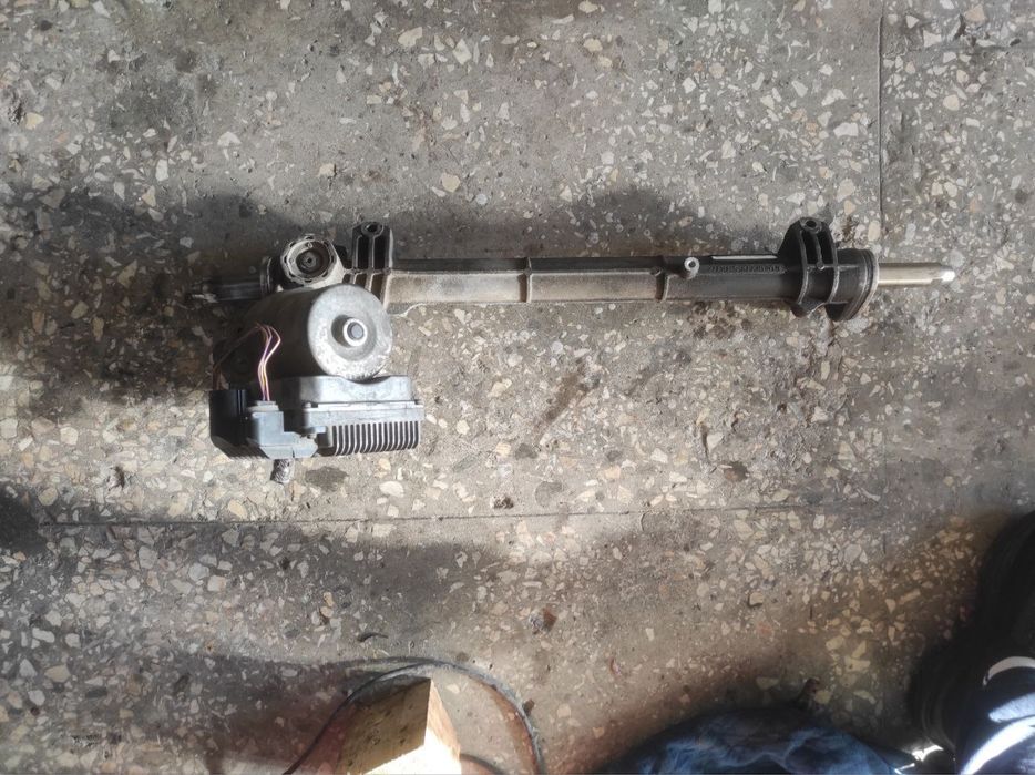 Рульова рейка mercedes benz B180