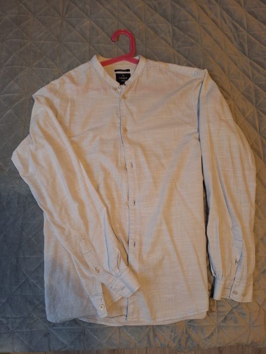 Koszula Carry chłopiec rozmiar M błękitna stójka