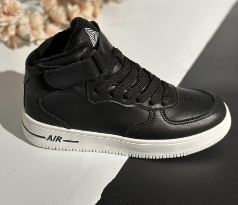 КОЖА зима на 37 (24см)  кросівки хайтопи натуральна шкіра зи