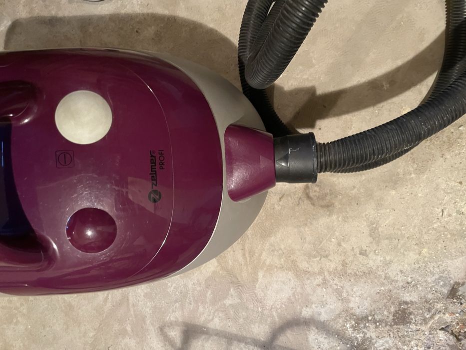 Odkurzacz sprzatajacy z filtrem wodnym Zelmer model „Wodnik”