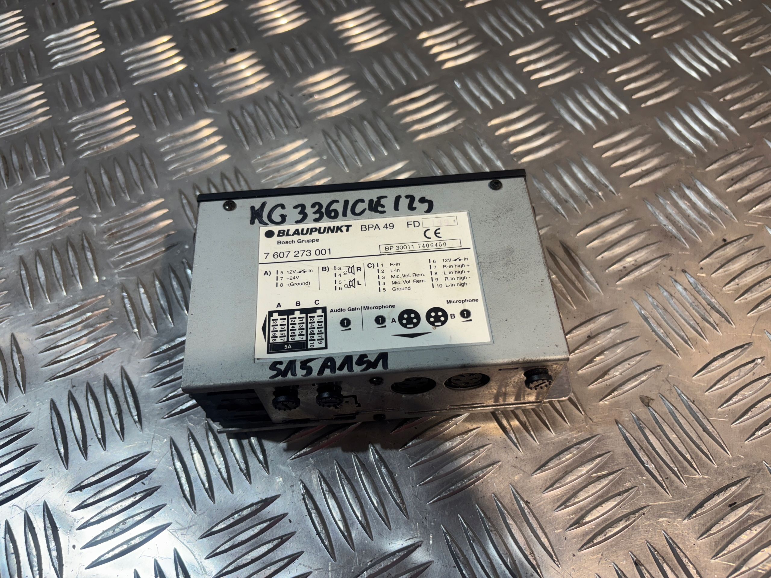 Wzmacniacz blaupunkt