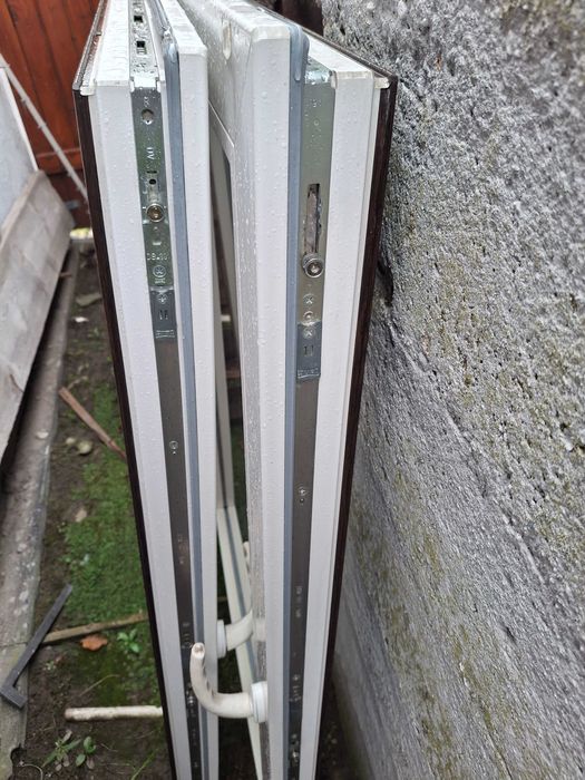 Okno dwuskrzydłowe bez ościeżnicy