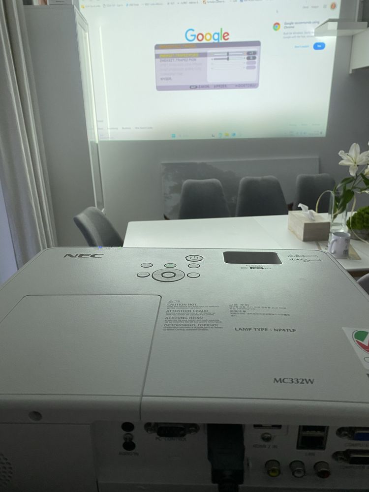 Projektor NEC MC332W