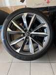 Диски резина колеса гума Audi Q7 Q8 5/112r21