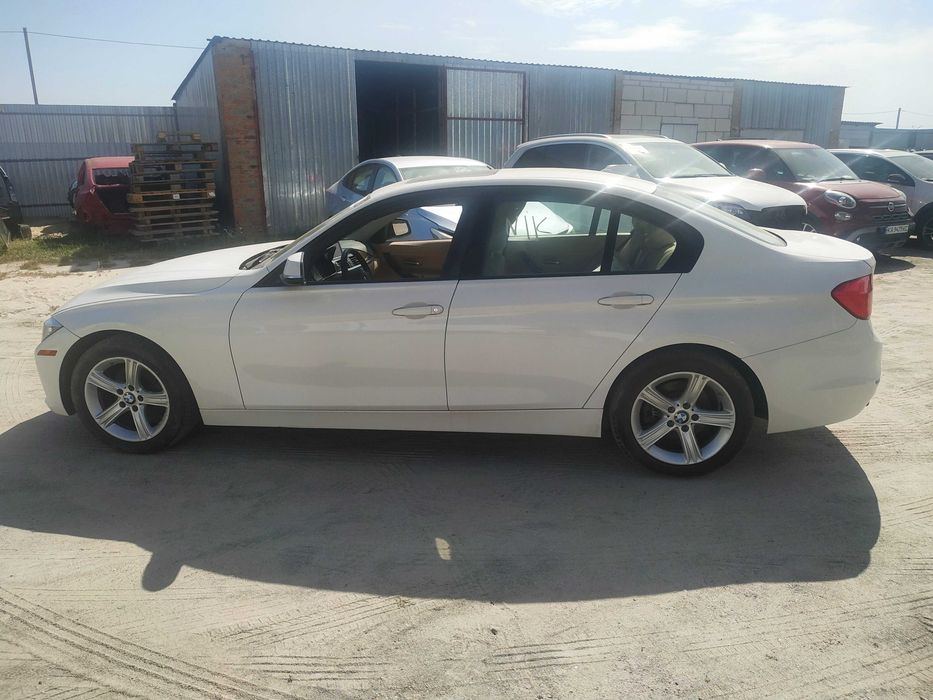 Розборка BMW F30 328 Xi 2013 двері піввісь кардан