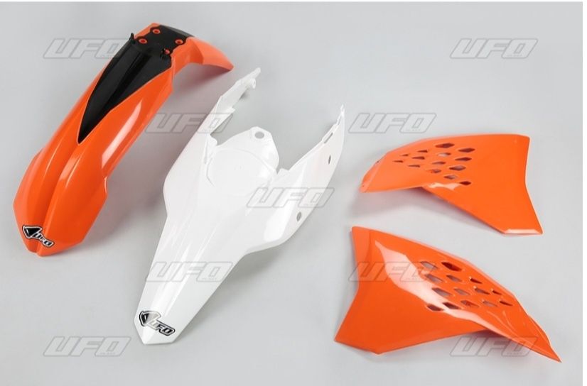 Komplet Plastików Błotnik boczek Osłona 125 Ktm Exc 250 Exc 300 Exc 45