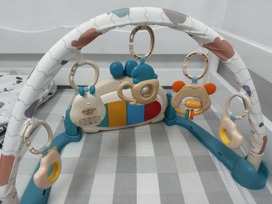 Килимок мобіль дуга5 звукових режимів підсвічування 5 іграшок підвісок