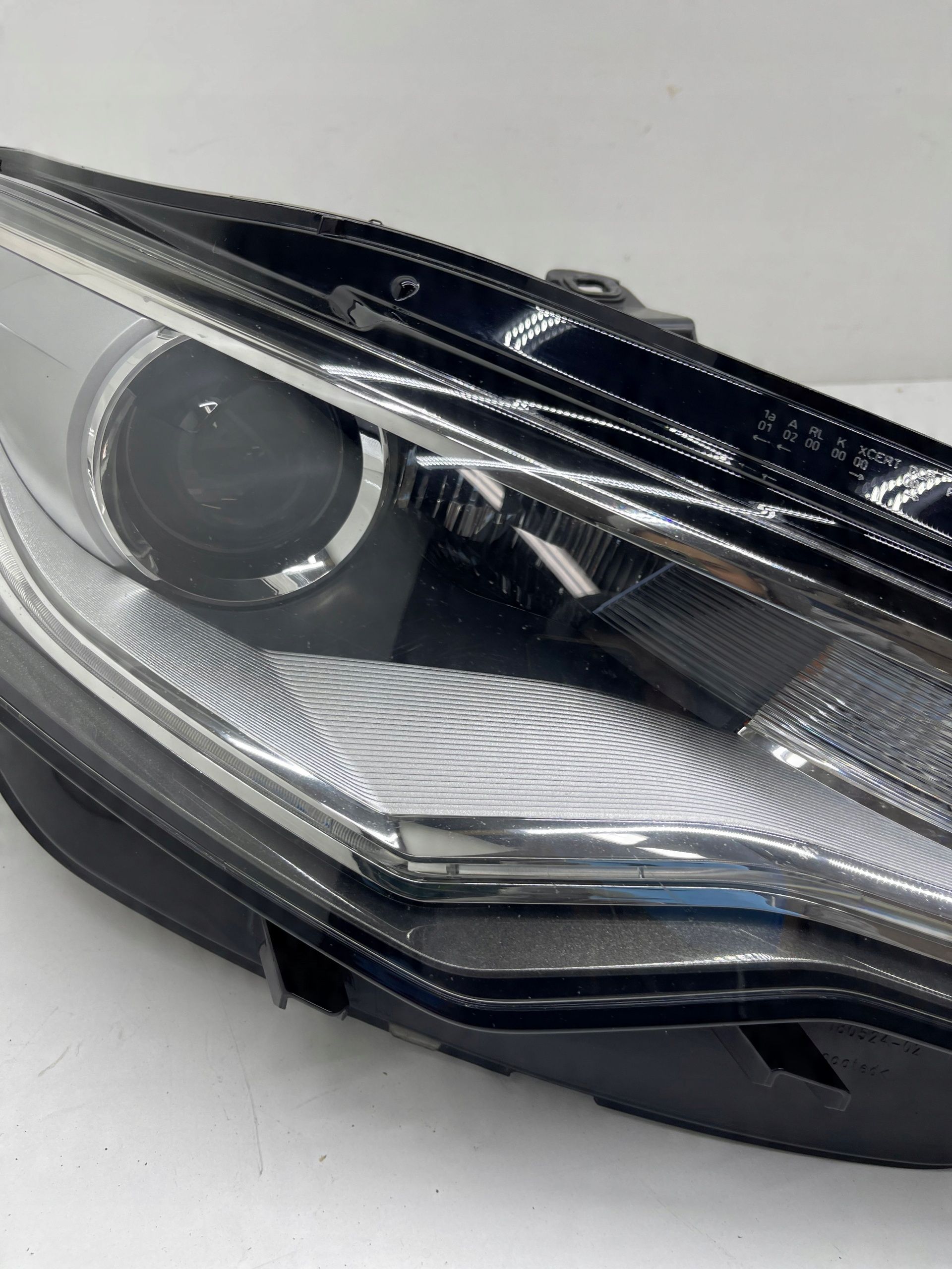 Audi A6 C7 Lampa Reflektor Prawy Przód Bi-Xenon Xenon Cała Oryginał!