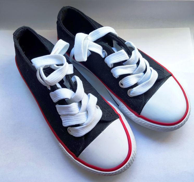 Czarno biake trampki