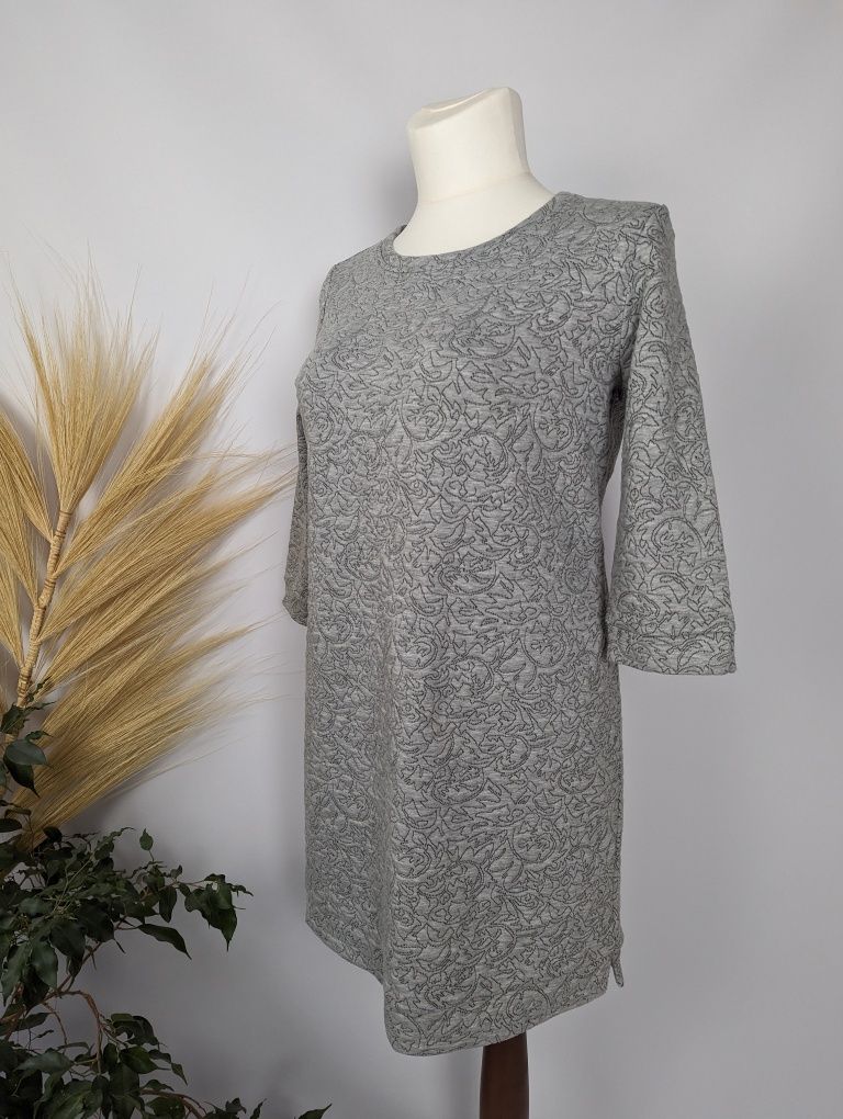 Szara pikowana ciepła tunika lub sukienka z wzorem tłoczonym xl 42