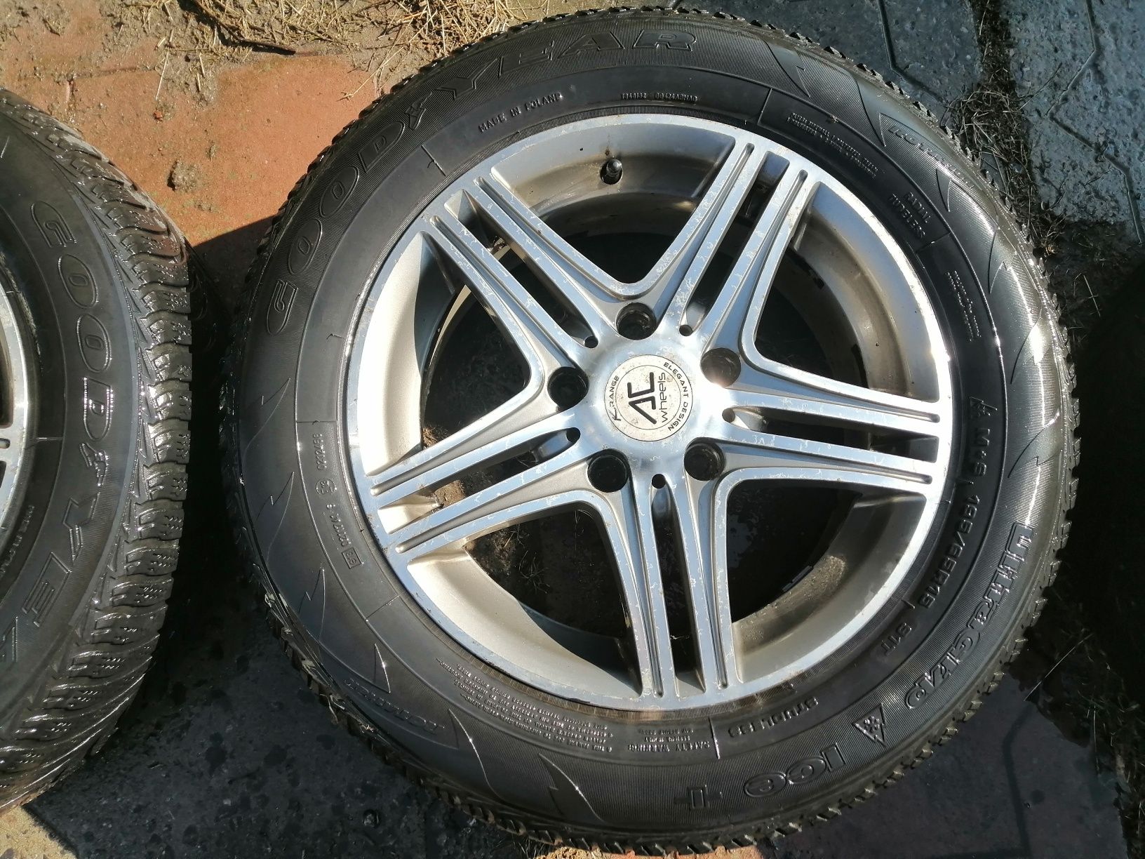 Легкосплавні диски r 15