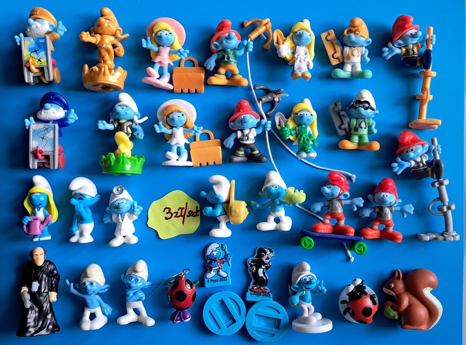 Smerfy z jajek kinder niespodzianek