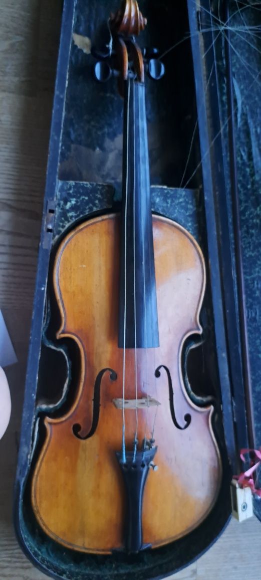 Skrzypce model Antonio Stradivarius