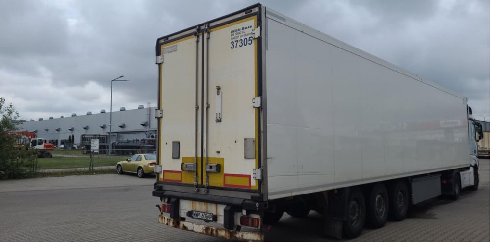Naczepa chłodnia KRONE  Doppelstock  Carrier 1550  2010
