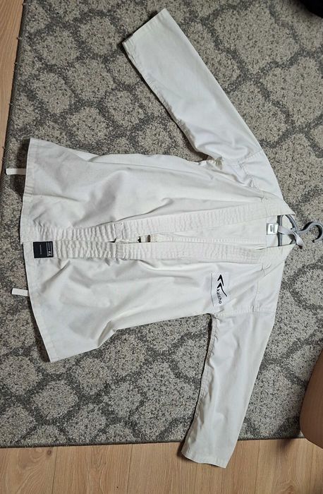 Kimono do karate dla dzieci rozmiar 150 Decathlon