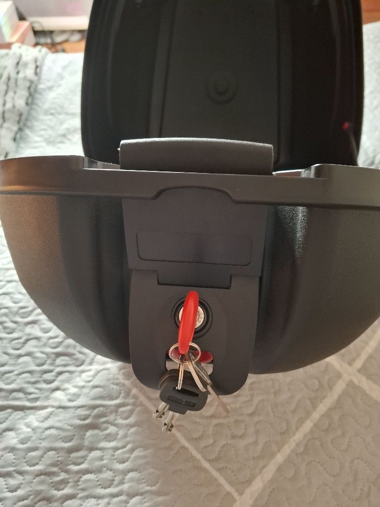 Vendo Top case givi