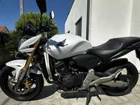 Honda Hornet branca
