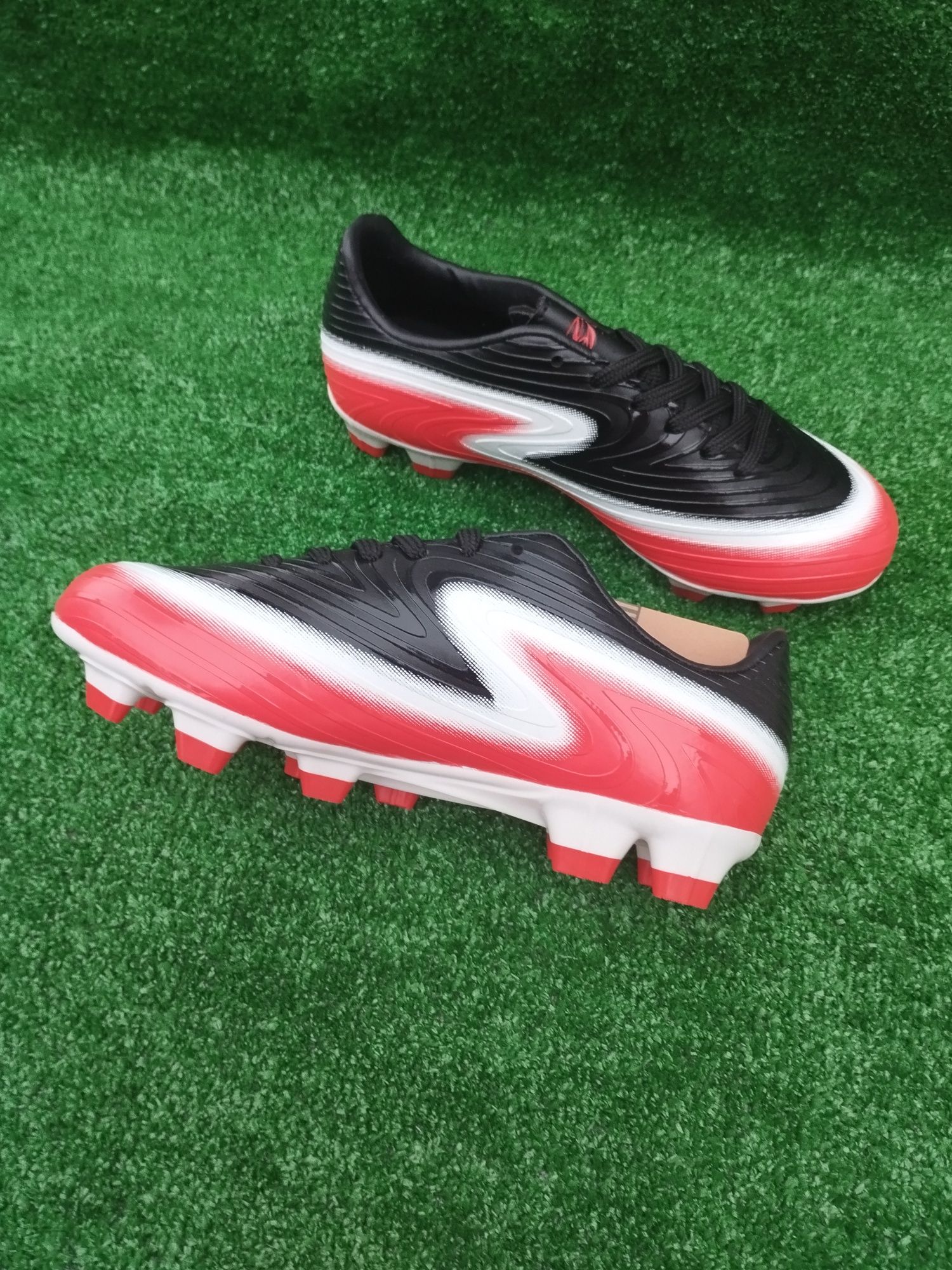 Korki buty do piłki GOFC czerwone Red Black czarne białe 31