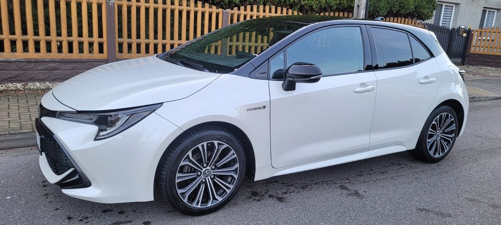 Tojota Corolla 1.8 hybryda